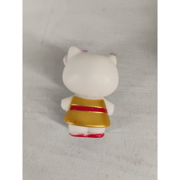 Hello Kitty Keychain 2pc Lot & Mini Figure - Picture 6 of 10